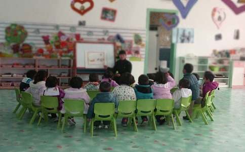 幼儿园中班教师上学期工作计划